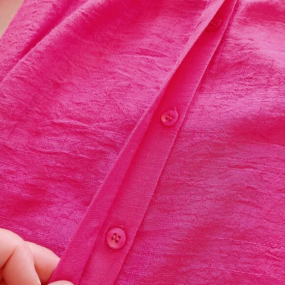 NWT HOT PINK RED CORAL BUTTON DOWN TOP WITH LACE FLORAL PANELS SIZE SMALL - Picture 9 of 12